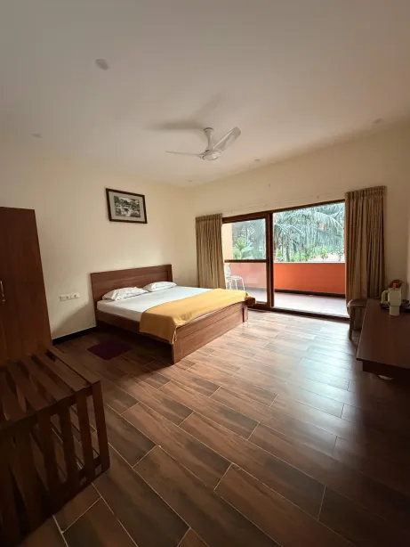 Peaceful retreat bedroom at Lokavana
